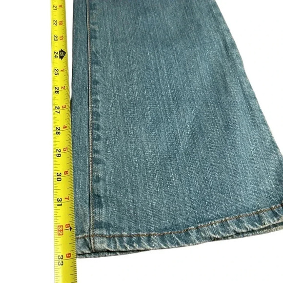 James Jeans,women size 26.NWT,light wash blue denim jeans, low rise,distressed - Picture 11 of 17